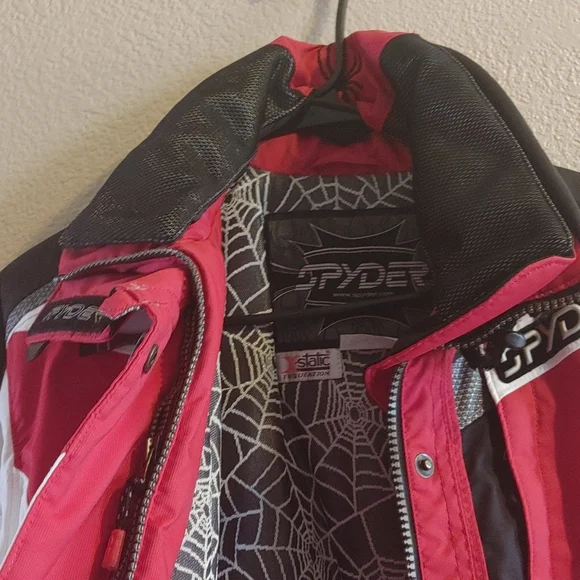 Gorgeous warm spyder jacket♥️ - Picture 6 of 9